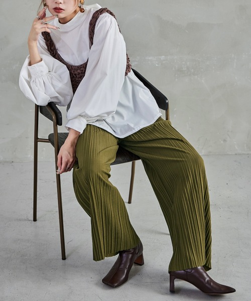 Fashion Letter（ファッションレター）の「ストレートセミワイドプリーツパンツ ウエストゴム 秋 冬（その他パンツ・レディース・ブラウン/グリーン/チャコール/グレイッシュベージュ/カーキ/ブラック・M/L）」の19枚目の写真