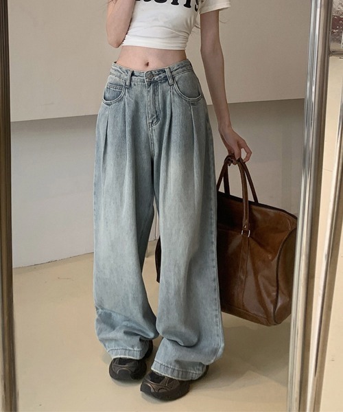 Miniministore（ミニミニストア）の「タックワイドデニムパンツレディース韓国風（デニムパンツ・レディース・ブラック/インディゴブルー/オフホワイト/サックスブルー/ダークベージュ・M/S/L）」の6枚目の写真