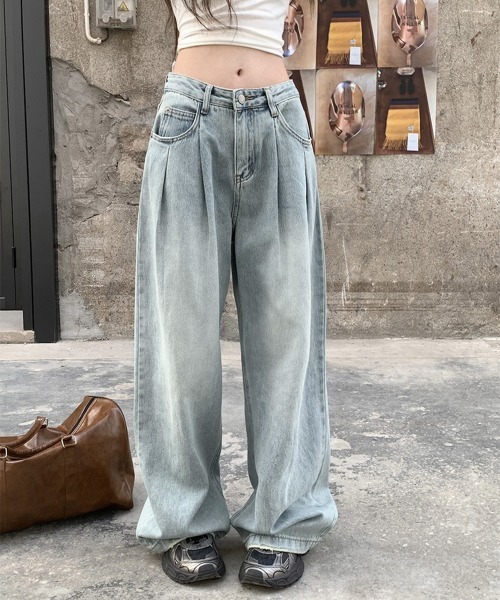 Miniministore（ミニミニストア）の「タックワイドデニムパンツレディース韓国風（デニムパンツ・レディース・ブラック/インディゴブルー/オフホワイト/サックスブルー/ダークベージュ・M/S/L）」の10枚目の写真