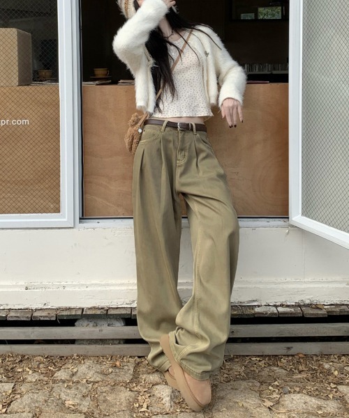 Miniministore（ミニミニストア）の「タックワイドデニムパンツレディース韓国風（デニムパンツ・レディース・ブラック/インディゴブルー/オフホワイト/サックスブルー/ダークベージュ・M/S/L）」の20枚目の写真