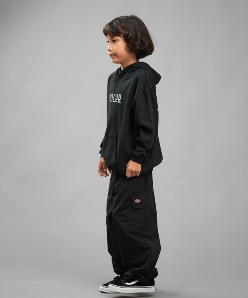 POLeR(ポーラー)の「POLER/ポーラー キッズ パーカー LOGO LTD PL ムラサキBOYSパーカー 249MCV0030(パーカー・キッズ・グレー/ブラック・130cm/140cm/150cm/160cm)」の16枚目の写真