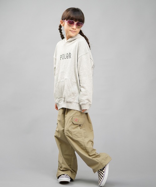 POLeR(ポーラー)の「POLER/ポーラー キッズ パーカー LOGO LTD PL ムラサキBOYSパーカー 249MCV0030(パーカー・キッズ・グレー/ブラック・130cm/140cm/150cm/160cm)」の10枚目の写真
