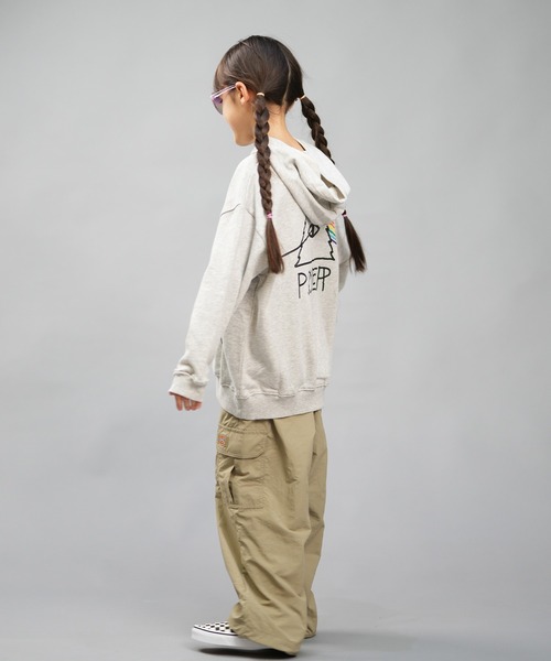 POLeR(ポーラー)の「POLER/ポーラー キッズ パーカー LOGO LTD PL ムラサキBOYSパーカー 249MCV0030(パーカー・キッズ・グレー/ブラック・130cm/140cm/150cm/160cm)」の11枚目の写真