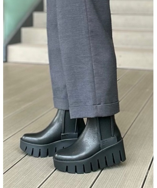 UNITED NUDE（ユナイテッドヌード）の「Grip Chelsea Lo Ⅲ（ブーツ・レディース・ブラック/グレー/ライトブラウン/パープル・35/36/37/38/39/40）」の10枚目の写真