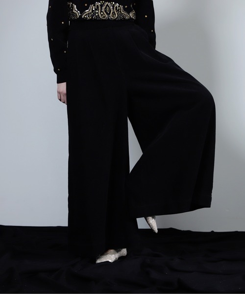 mici（ミチ）の「(mici)スーパーワイドコーデュロイパンツ（その他パンツ・レディース・ブラック/ワインレッド・SMALL/MEDIUM）」の6枚目の写真