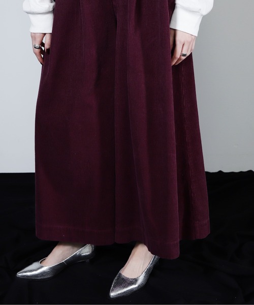 mici（ミチ）の「(mici)スーパーワイドコーデュロイパンツ（その他パンツ・レディース・ブラック/ワインレッド・SMALL/MEDIUM）」の21枚目の写真