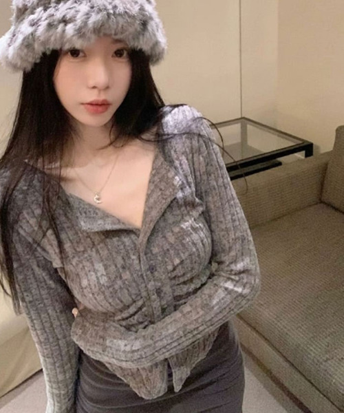 VIVID LADY（ビビッドレディー）の「リブカーディガン シャーリングデザイン リブトップス リブニット（カーディガン/ボレロ・レディース・ピンク/グレー/ライトベージュ・FREE）」の8枚目の写真