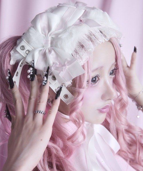 AVENCHUMU（アバンチュウム）の「Lethal ribbon pierced head dress