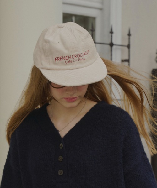 GIUNON（ジウノン）の「embroidery corduroy cap / エンブロイダリーコーデュロイキャップ（キャップ・レディース・ネイビー/レッド/アイボリー・FREE）」の5枚目の写真
