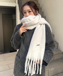 Chico | ブローチ付きストール(マフラー)