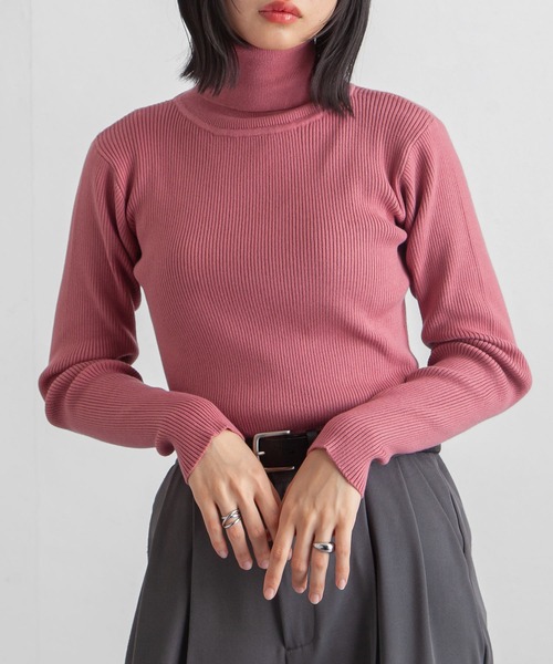 Chillfar(チルファー)の「カラフルハイネックニット(ニット/セーター・レディース・チャコール/オレンジ/イエロー/ネイビー/レッド/ピンク/グリーン/ブルー/ブラック/アイボリー・FREE)」の8枚目の写真