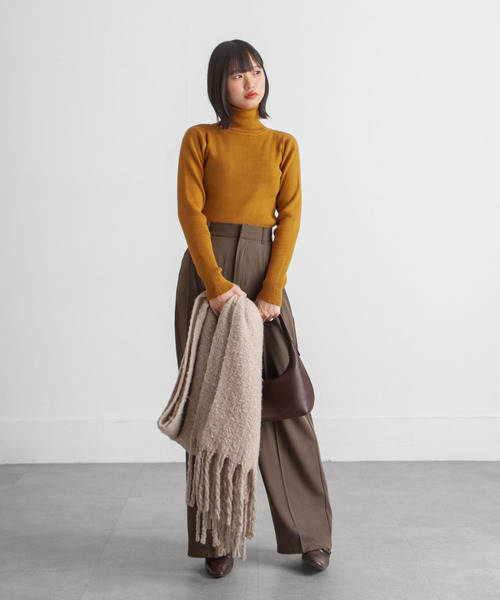 Chillfar(チルファー)の「カラフルハイネックニット(ニット/セーター・レディース・チャコール/オレンジ/イエロー/ネイビー/レッド/ピンク/グリーン/ブルー/ブラック/アイボリー・FREE)」の22枚目の写真