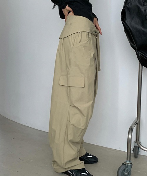 c.u.l(シーユーエル)の「ウエストリボンデザイン ワイドカーゴパンツ culw775(チノパンツ・レディース・ベージュ・L/M)」の4枚目の写真