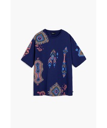 Desigual（デシグアル）の「エスニック総柄半袖Tシャツ ネイビー（Tシャツ/カットソー・メンズ）」