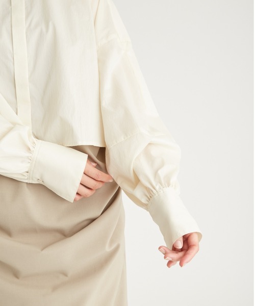 emmi（エミ）の「イージーケアシアーショートシャツ（シャツ/ブラウス・レディース・ベージュ/オレンジ/クリーム・FREE）」の10枚目の写真