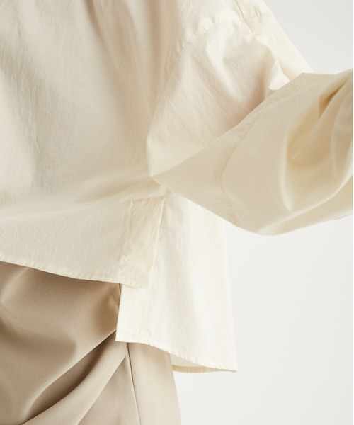 emmi（エミ）の「イージーケアシアーショートシャツ（シャツ/ブラウス・レディース・ベージュ/オレンジ/クリーム・FREE）」の11枚目の写真