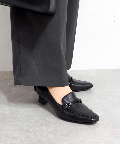 cava cava（サヴァサヴァ）の「ビットモカパンプス　3720549（パンプス・レディース・ブラック/グレイッシュベージュ/グリーン・22.5cm/23cm/23.5cm/24cm/24.5cm）」の15枚目の写真