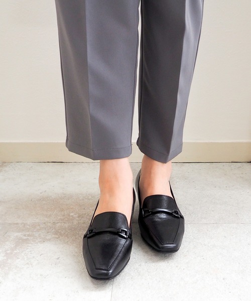 cava cava（サヴァサヴァ）の「ビットモカパンプス　3720549（パンプス・レディース・ブラック/グレイッシュベージュ/グリーン・22.5cm/23cm/23.5cm/24cm/24.5cm）」の19枚目の写真