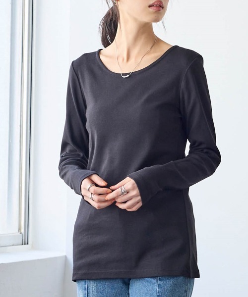 SMILE LAND（スマイルランド）の「＜大きいサイズ＞UVカット綿１００％フライス素材クルーネックＴシャツ（Tシャツ/カットソー・レディース・ネイビー/グレイッシュベージュ/ブラック/オフホワイト/ライム/チャコールグレー/ブラウン・4L/3L/L/5L/LL）」の3枚目の写真