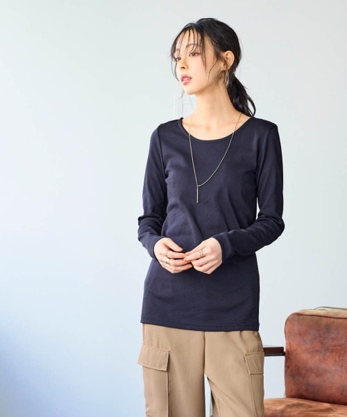 SMILE LAND（スマイルランド）の「＜大きいサイズ＞UVカット綿１００％フライス素材クルーネックＴシャツ（Tシャツ/カットソー・レディース・ネイビー/グレイッシュベージュ/ブラック/オフホワイト/ライム/チャコールグレー/ブラウン・4L/3L/L/5L/LL）」の14枚目の写真