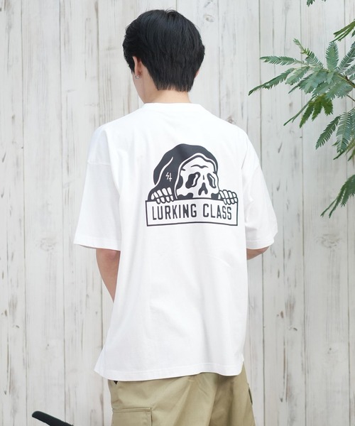 LURKING CLASS（ラーキングクラス）の「【ムラサキスポーツ限定】LURKING CLASS/ラーキングクラス 半袖Tシャツ バックプリント ST25STM01（Tシャツ/カットソー・メンズ・ホワイト/ブラック/グレイッシュベージュ・L/M/XL）」の7枚目の写真