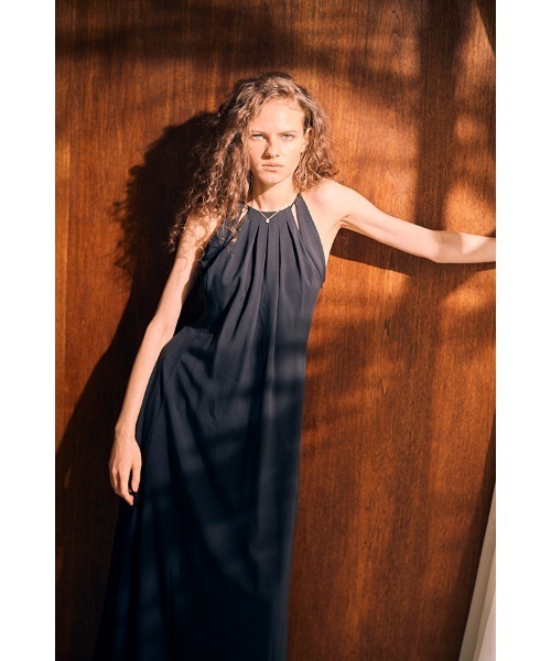 Josette Dress フロントカットアウトオープンバックドレス