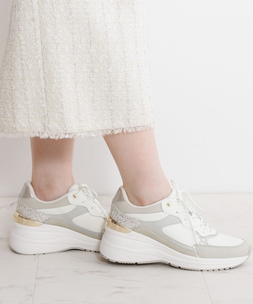 HIMIKO はっ水アクションレザー 美脚 ヒールアップスニーカー24.5 卑弥呼 はっ水アクションレザー 美脚 ヒールアップスニーカー