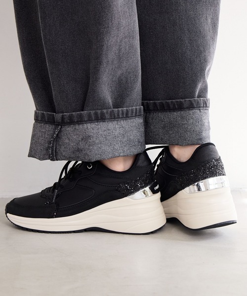 HIMIKO はっ水アクションレザー 美脚 ヒールアップスニーカー24.5 卑弥呼 はっ水アクションレザー 美脚 ヒールアップスニーカー