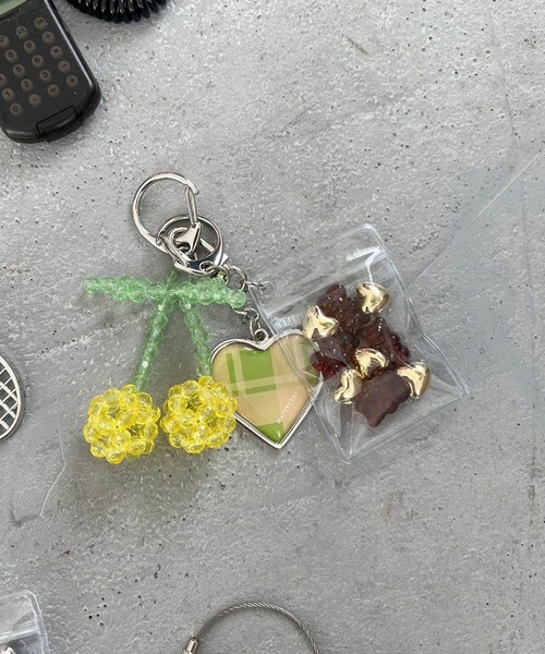 Me%（ミィパーセント）の「ビーズサクランボキーチャーム 308671（キーホルダー・レディース・レッド/イエロー/ブラック/ピンク・FREE）」の15枚目の写真