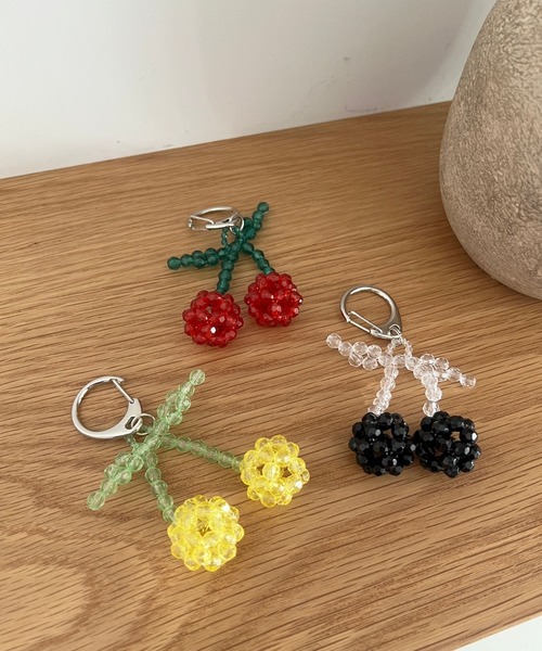Me%（ミィパーセント）の「ビーズサクランボキーチャーム 308671（キーホルダー・レディース・レッド/イエロー/ブラック/ピンク・FREE）」の19枚目の写真