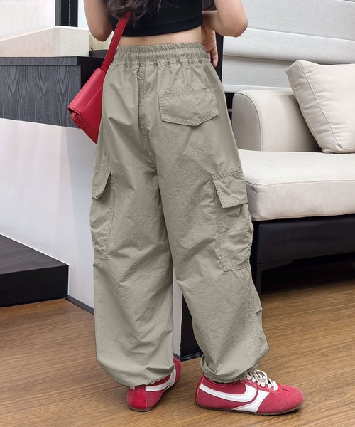 aimoha（アイモハ）の「【aimoha KIDS】ドロストカーゴパンツ（カーゴパンツ・キッズ・ベージュ/グリーン/ライトグレー/ブラック/ピンク・130/120/110/150/140）」の15枚目の写真