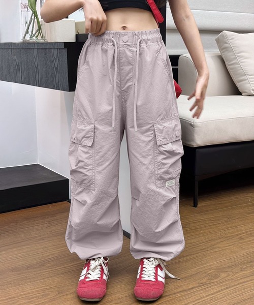 aimoha（アイモハ）の「【aimoha KIDS】ドロストカーゴパンツ（カーゴパンツ・キッズ・ベージュ/グリーン/ライトグレー/ブラック/ピンク・130/120/110/150/140）」の17枚目の写真