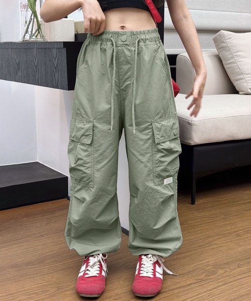 aimoha（アイモハ）の「【aimoha KIDS】ドロストカーゴパンツ（カーゴパンツ・キッズ・ベージュ/グリーン/ライトグレー/ブラック/ピンク・130/120/110/150/140）」の21枚目の写真