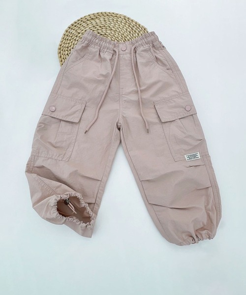 aimoha（アイモハ）の「【aimoha KIDS】ドロストカーゴパンツ（カーゴパンツ・キッズ・ベージュ/グリーン/ライトグレー/ブラック/ピンク・130/120/110/150/140）」の8枚目の写真