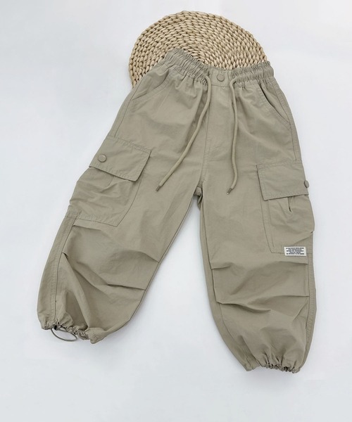 aimoha（アイモハ）の「【aimoha KIDS】ドロストカーゴパンツ（カーゴパンツ・キッズ・ベージュ/グリーン/ライトグレー/ブラック/ピンク・130/120/110/150/140）」の6枚目の写真