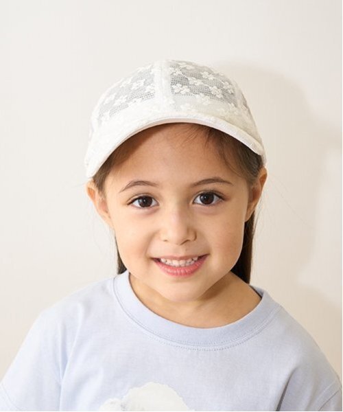 Lycee mine（リセマイン）の「シアー花柄キャップ（キャップ・キッズ・オフホワイト/ブラック・54cm）」の3枚目の写真