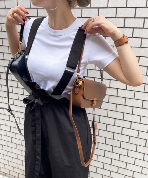 ISOOK（アイスー）の「2wayショルダーバッグ(comochi select)/ハンドバッグ 斜め掛け マグネットボタン フェイクレザー 合皮 黒 茶色 ブラック ブラウン（ハンドバッグ・レディース・ブラウン/ブラック・FREE）」の6枚目の写真