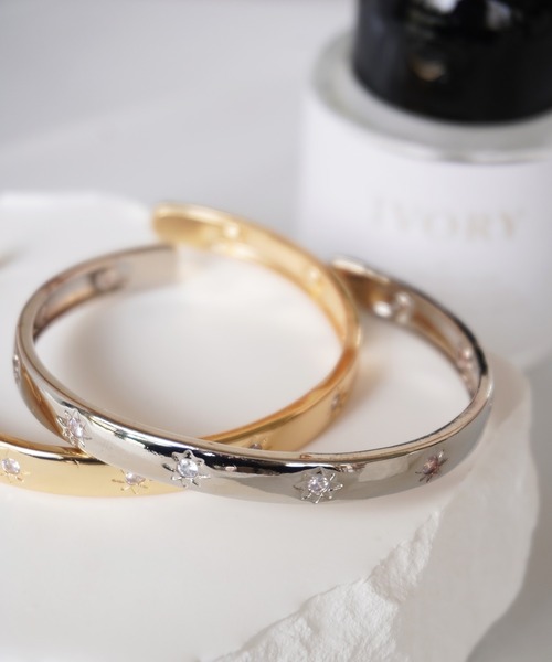 ammy.（エイミードット）の「【 ammy. / エイミードット 】 ジルコニア カフ バングル（バングル/リストバンド・レディース・シルバー/ゴールド・FREE）」の5枚目の写真