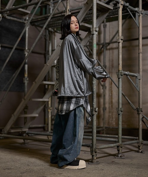 ERAR（エラー）の「【ERAR】ジップアーム3wayプルオーバーハイギミック