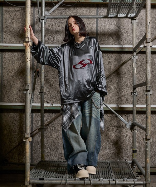 ERAR（エラー）の「【ERAR】ジップアーム3wayプルオーバーハイギミックゲームシャツ/ロングTシャツ（Tシャツ/カットソー・メンズ・グレー系/ブラック系/ブラック/ワイン/ホワイト/チャコール/グレー系1・S/M/L/XL）」の12枚目の写真