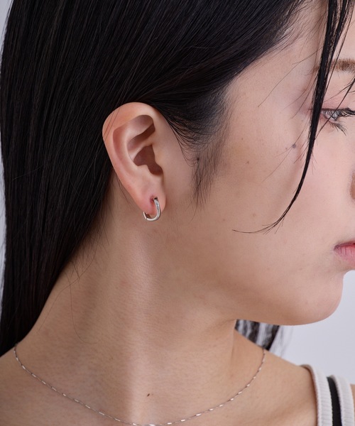 CALIN STANDARD(カリンスタンダード)の「◆金属アレルギー対応◆◆made in japan◆【片手でスムースワンタッチ】カーブライン スムースクリスタルピアス(ピアス(両耳用)・レディース・ゴールド/シルバー・FREE)」の8枚目の写真