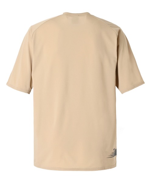 NEW BALANCE(ニューバランス)の「Black Out メッシュニットショートスリーブTシャツ(Tシャツ/カットソー・メンズ・ベージュ・LARGE/MEDIUM/SMALL)」の7枚目の写真