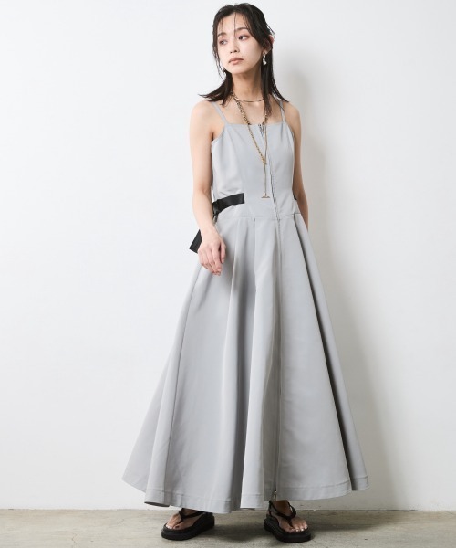 CHIC STYLE（シックスタイル）の「キャミソールマキシワンピース＜大きいサイズ有＞シックスタイル（ワンピース・レディース・ブラック/グレー・M/L/LL/3L/4L/5L）」の4枚目の写真