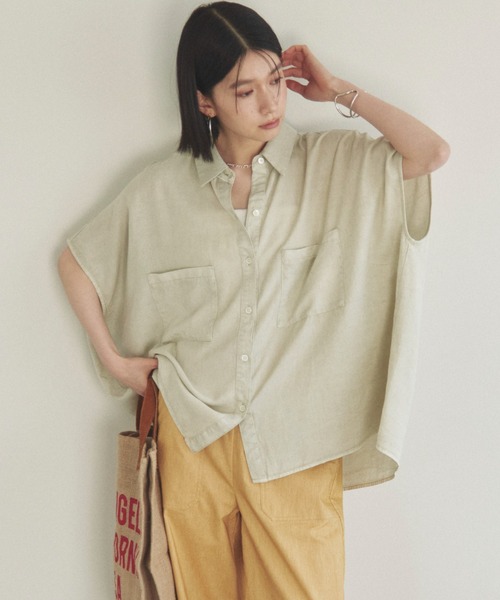 Doux archives（ドゥアルシーヴ）の「ソフトデニムフレンチシャツ（シャツ/ブラウス・レディース・ベージュ/サックスブルー/ブルー・38）」の2枚目の写真