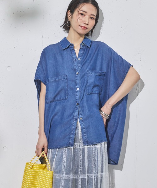 Doux archives（ドゥアルシーヴ）の「ソフトデニムフレンチシャツ（シャツ/ブラウス・レディース・ベージュ/サックスブルー/ブルー・38）」の3枚目の写真