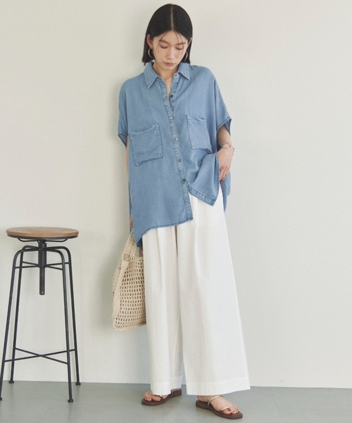 Doux archives（ドゥアルシーヴ）の「ソフトデニムフレンチシャツ（シャツ/ブラウス・レディース・ベージュ/サックスブルー/ブルー・38）」の5枚目の写真