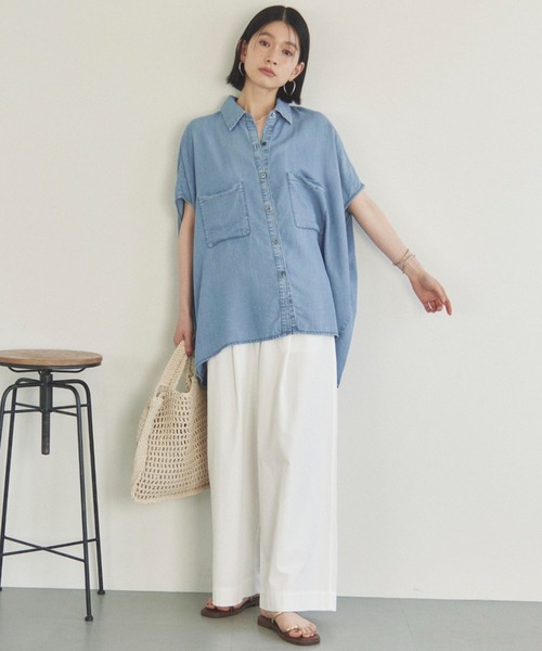 Doux archives（ドゥアルシーヴ）の「ソフトデニムフレンチシャツ（シャツ/ブラウス・レディース・ベージュ/サックスブルー/ブルー・38）」の8枚目の写真