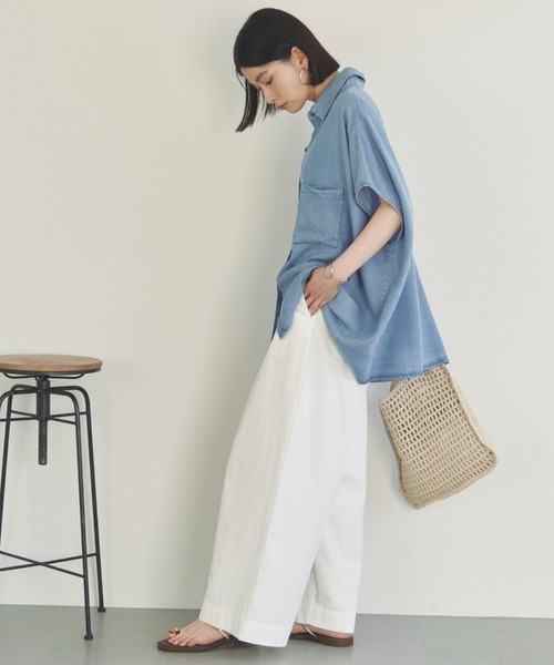 Doux archives（ドゥアルシーヴ）の「ソフトデニムフレンチシャツ（シャツ/ブラウス・レディース・ベージュ/サックスブルー/ブルー・38）」の10枚目の写真