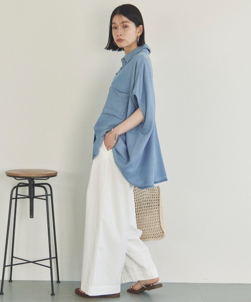 Doux archives（ドゥアルシーヴ）の「ソフトデニムフレンチシャツ（シャツ/ブラウス・レディース・ベージュ/サックスブルー/ブルー・38）」の11枚目の写真