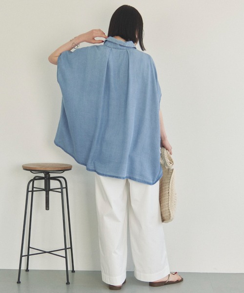 Doux archives（ドゥアルシーヴ）の「ソフトデニムフレンチシャツ（シャツ/ブラウス・レディース・ベージュ/サックスブルー/ブルー・38）」の14枚目の写真